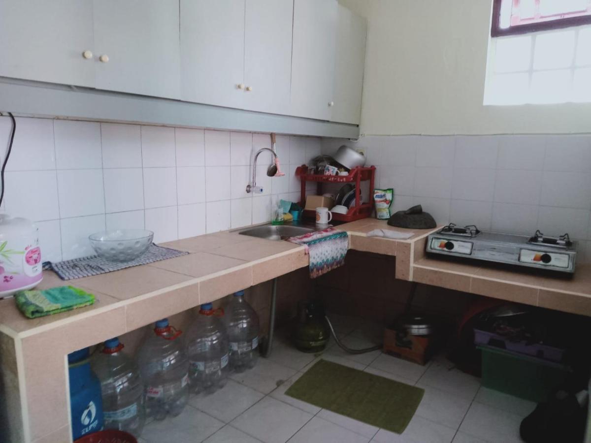 Villa Musti Green Apple Cipanas Sindanglaya Eksteriør bilde